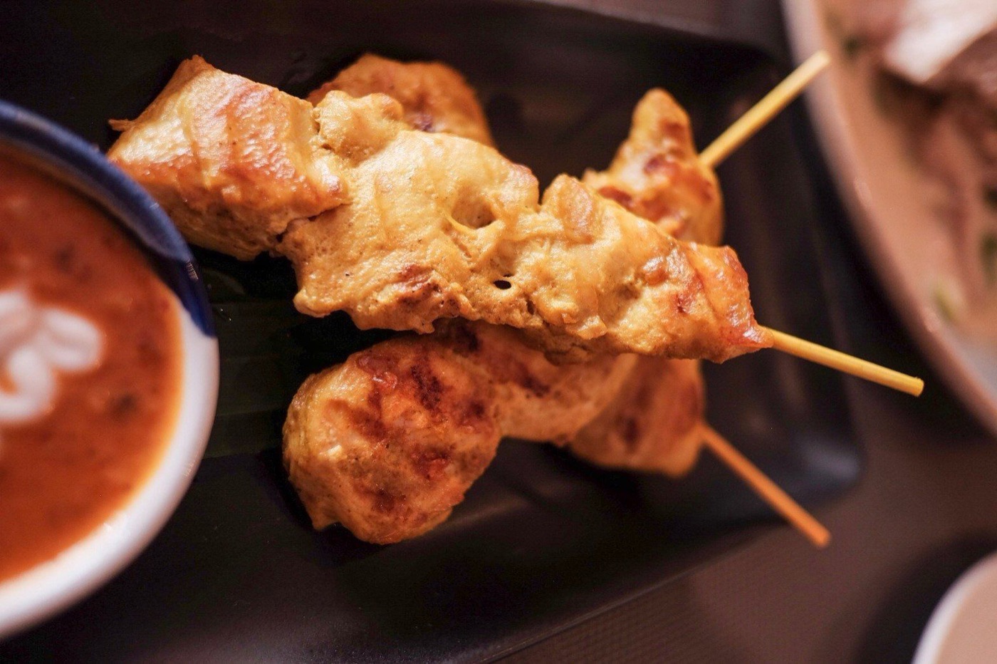 Chicken Satay skewers with peanut sauce